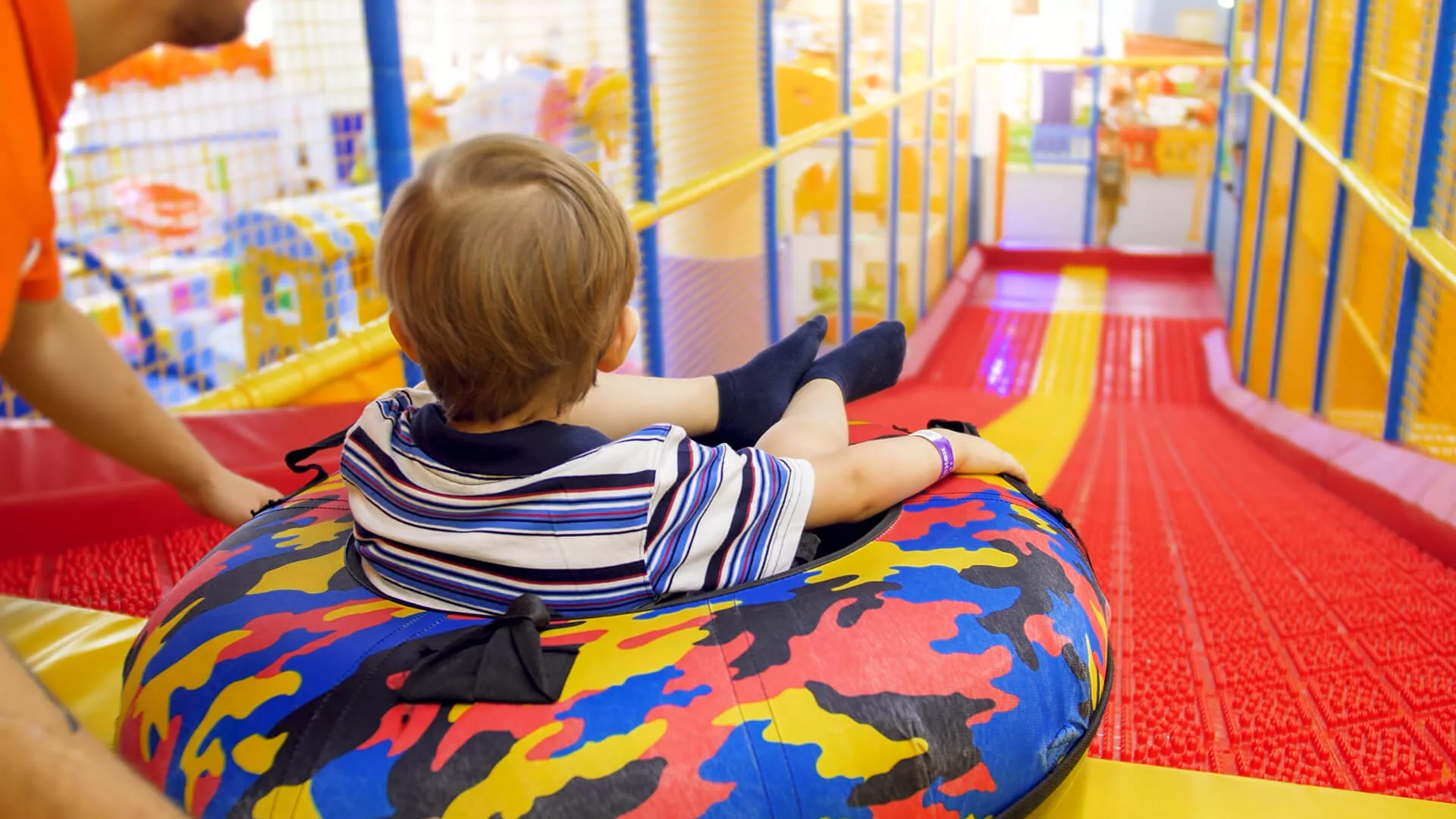  Indoor Kids Play Attractions - Donut Slide