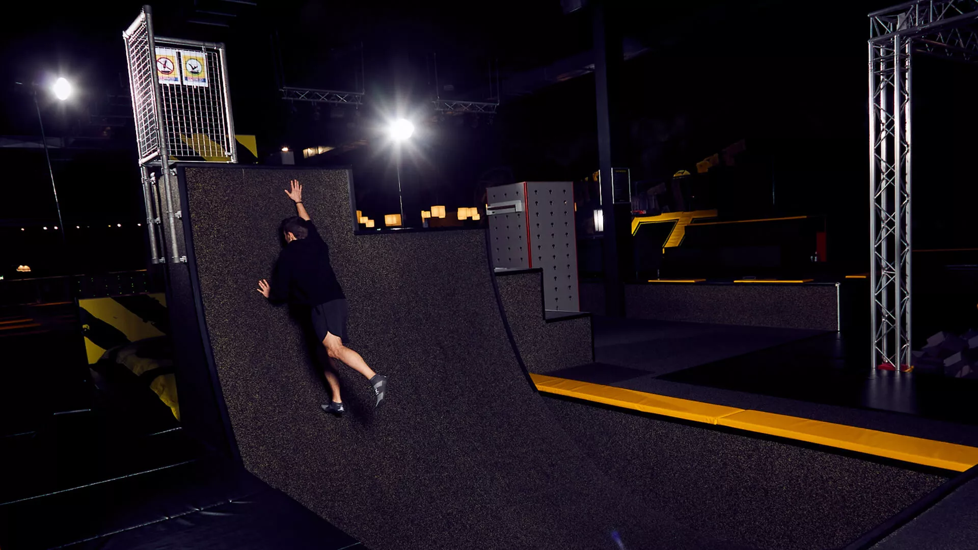  Trampoline Parks Attractions - Worp Wall